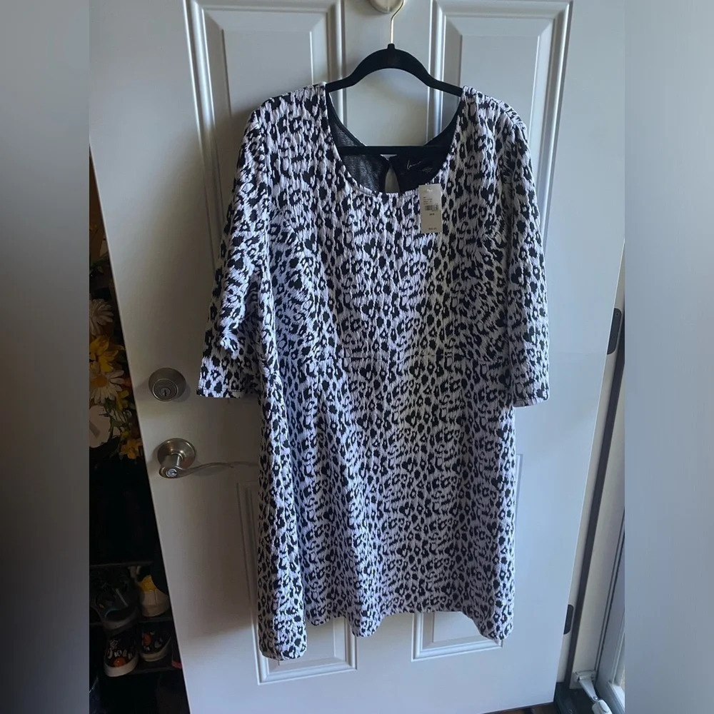 NWTLane Bryant Womens 26 28 A Line Dress White Leopard Print Textured 3/4 Sleeve